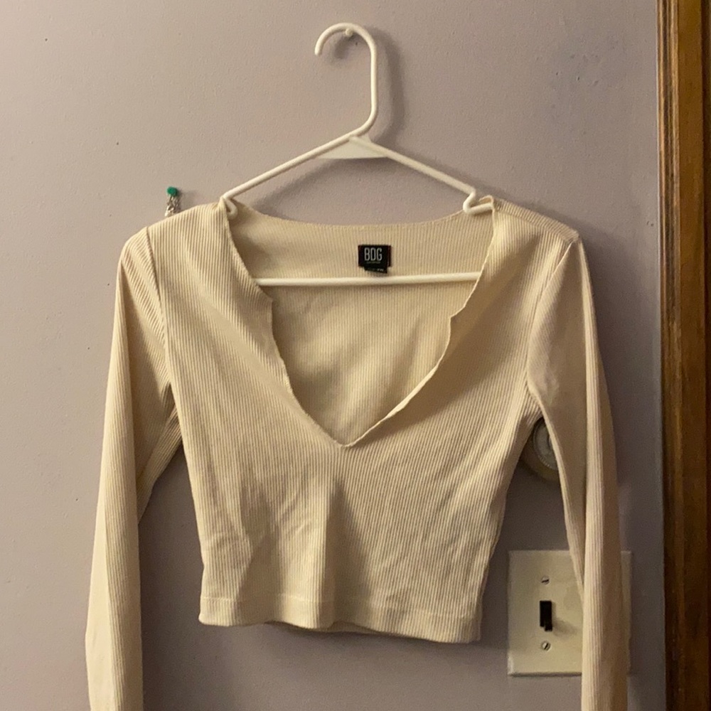 cream BDG top with cutout